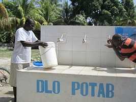 Haiti - NOTICE : Drinking water distribution, compromised by the demonstrations - HaitiLibre.com : Haiti news 7/7