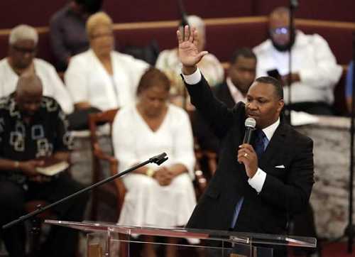 Hundreds Attend Funeral for Father, 3 Kids Killed In Duck Boat Accident Hundreds Attend Funeral for Father, 3 Kids Killed In Duck Boat Accident